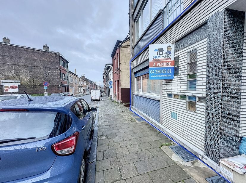 L&#039;agence SKYIMMO vous propose ce magnifique appartement de 70m2 situé au rez-de-chaussée et jardin commun de 40M² situé dans la commune de SERAING, co