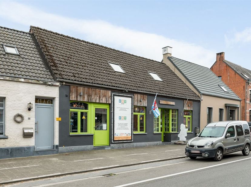 Bien professionnel à vendre
                    à 2280 Grobbendonk