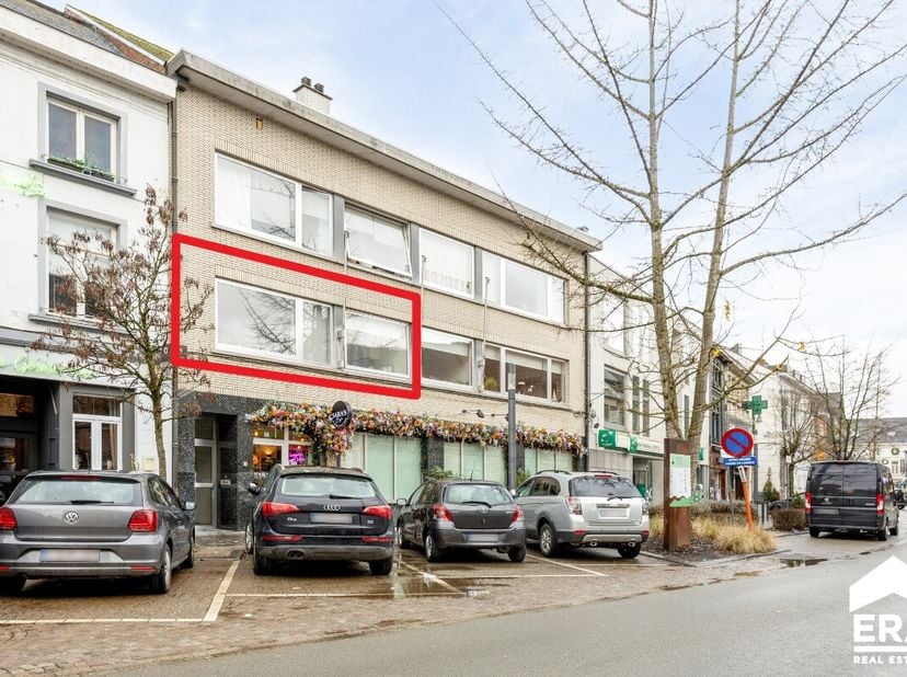 Dans le centre de Ninove, situé sur la Oudstrijdersplein, vous trouverez cet appartement loué de 2 chambres à coucher au 1er étage.L&#039;appartement, d&#039;un