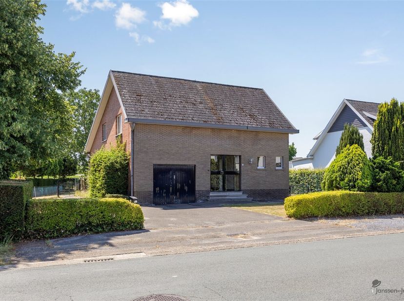 Développement ouvert dans un emplacement de choix à Tessenderlo - 4 chambres spacieuses sur un terrain de 11a61ca&lt;br /&gt;
Vous cherchez une propriété av