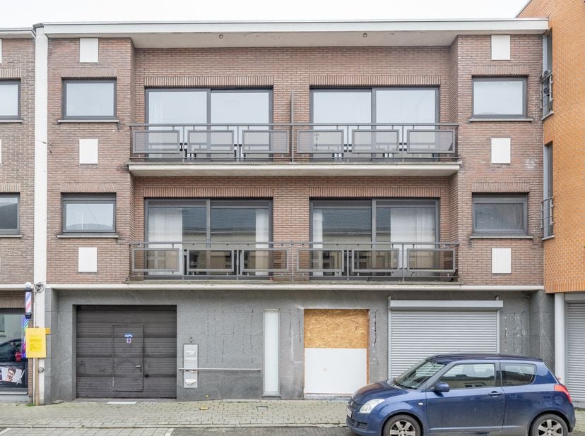 Ruim en stijlvol appartement met terras in Lint&lt;br /&gt;
Aan de Koning Albertlei 9 in Lint bevindt zich dit prachtige appartement van maar liefst 190 m²,