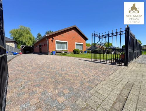                                         Maison à vendre à Diepenbeek, € 309.000
