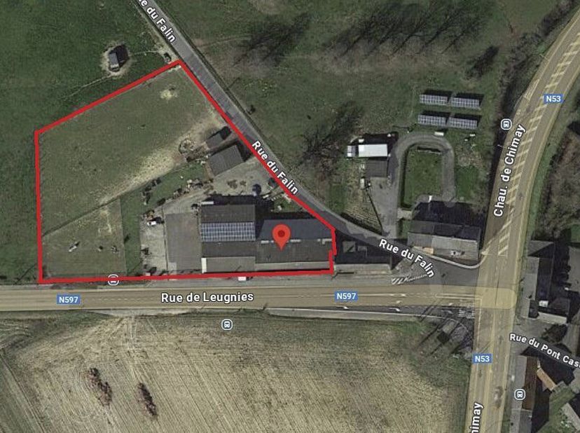 BEL ENSEMBLE IMMOBILIER MIXTE &lt;br /&gt;
 &lt;br /&gt;
Bel ensemble immobilier repris au cadastre comme « Entrepôt » sis à 6500 Beaumont (Leval-Chaudeville), ru