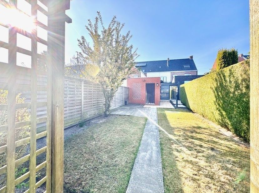 Bien professionnel à vendre
                    à 8790 Waregem