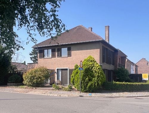                                        Maison à vendre à Sint-Truiden, € 269.000
