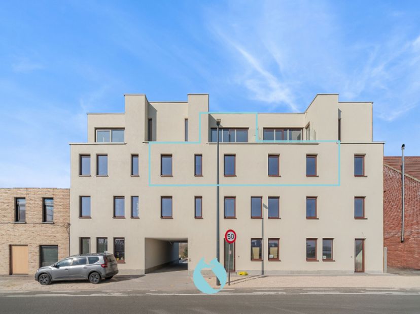 Ontdek deze exclusieve duplex penthouse gelegen in Desteldonk langs het kanaal Gent-Terneuzen, met een panoramisch zicht op het Rodenhuizedok. &lt;br /&gt;