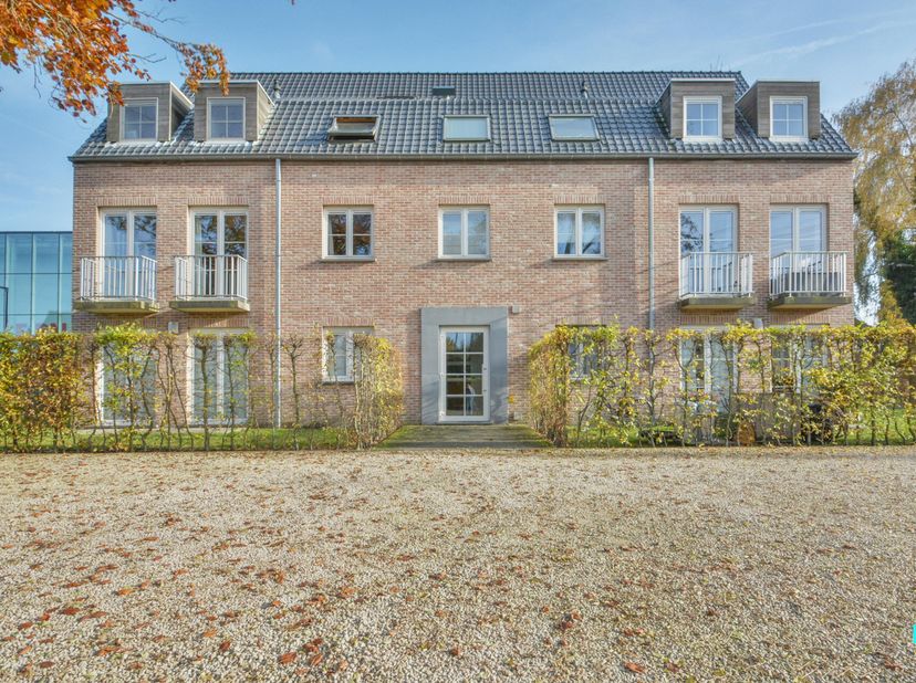 Appartement à louer
                    à 9820 Merelbeke