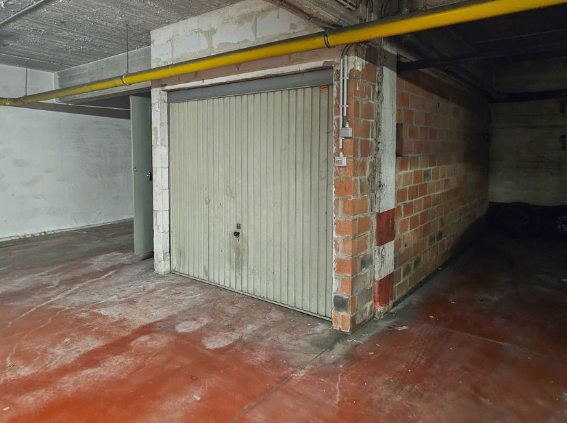 Box garage souterrain à vendre - Rue du Bon Pasteur 51/53 à Evere
