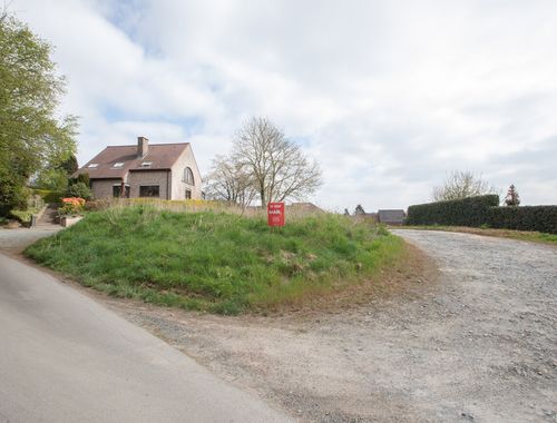                                         Terrain à bâtir à vendre à Sint-Pieters-Leeuw, € 220.000
