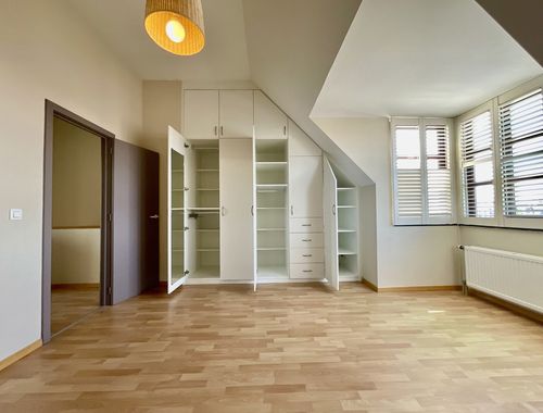                                         Duplex te koop in Sint-Jans-Molenbeek, € 299.000
