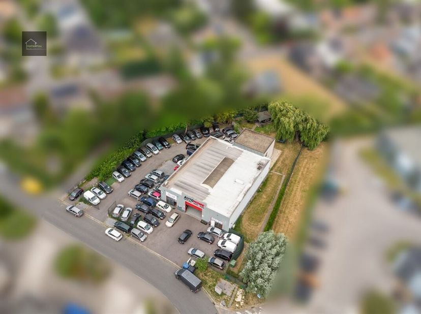 Te koop: veelzijdig nijverheidsgebouw met woning Helststraat 53, Aartselaar&lt;br /&gt;
Werk en woon op één locatie ideaal voor ondernemers en investeerders