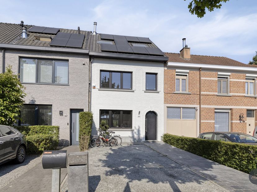 Voor meer info of om een bezoek in te plannen, contacteer Pieter via 016199345 of via pieter.maes@homixx.be.&lt;br /&gt;
Bent u op zoek naar een instapklare